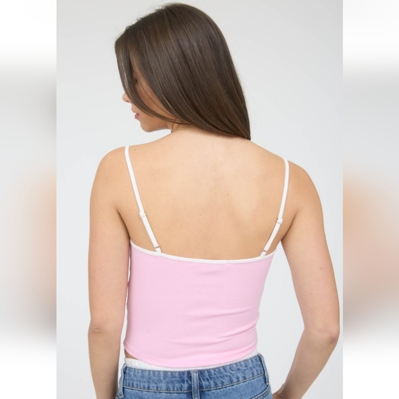 🆕🩷🎀 Valentine's Day Cut Out Bow Cami - Picture 2 of 5